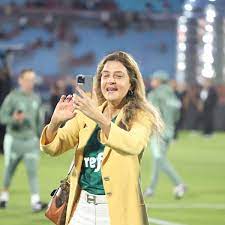 Brasilien: Fans schicken Palmeiras-Präsidentin Leila Pereira Geld für neuen  Stürmer - DER SPIEGEL