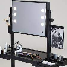 makeup station cantoni for