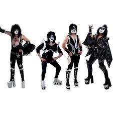 everythingkiss wear costumes