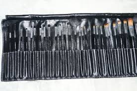 is this real mac brushes and leather