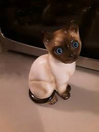 Buy from local sellers or find a home for your cats and kittens today. Vintage Enesco Ceramic Siamese Cat Figurine 7 Kitten Blue Eyes Facing Right Ebay