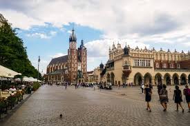 Krakow, famous for its priceless historical monuments of culture and art, is poland's former royal capital and one of the most attractive spots on the tourist map of europe. One Day In Krakow A Step By Step Guide For A Perfect 24 Hours