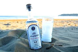 ouzo and tsipouro national drinks of