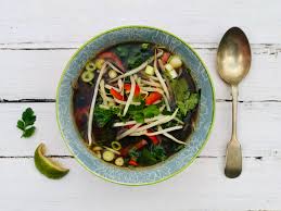 thai style beansprout kale soup