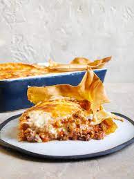 lasagna with ragu and bechamel daen s