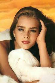 Her mother signed a contract giving gross full rights to exploit the images of her daughter. Pin On Brooke Shields The 80s Look