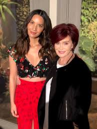 The history of ozzy and sharon's relationship | rare entertainment. Sharon Osbourne Twitterissa Lovely Meeting Oliviamunn Today Such A Strong Young Woman Who Lives Her Life With A Great Moral Code She Did The Right Thing When She Stood Up To Director