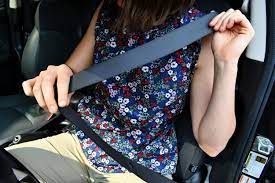 Michigan seat belt law does not require people who are 16 years of age or older to wear them when they are riding in the back of a car or truck. Michigan Child Front Seat Law When Can A Child Sit In The Front Seat