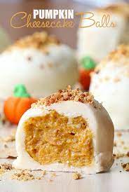Pumpkin Cheesecake Cake Pops gambar png