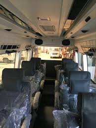 9 seater luxury tempo traveller hire in