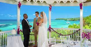 These cheap destination wedding venues in jamaica will make your planning easy: Cost Of A Destination Wedding Less Than You Think Brides Travel