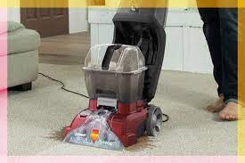 this hoover carpet cleaner is on