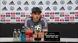 He has the quality and the experience to make an immediate impact. Zuschauer Bei Dem Em Spielen In Munchen Robin Gosens Freut Es
