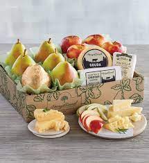 deluxe pears apples and cheese gift