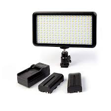 8 Best Portable Led Lights For Photography Folio Browser