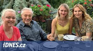 He was voted the country's best male singer in the annual český slavík (czech nightingale) national music award 42 times. Birthday Child Karel Gott Bragged About His Older Daughters With Pictures