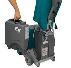 e5 compact extractor tennant company