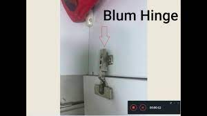 remove cabinet door with a blum hinge