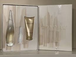 Donna Karan Cashmere White Eau De Parfum Spray 3 4 Fl Oz Bottle
