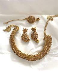 indian costume jewellery necklace