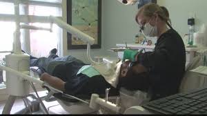 warner robins dentist provides free