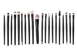 score 20 makeup brushes for just 4 on