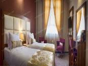 نتیجه تصویری برای هتل بین الحرمین شیراز