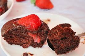 Weitere ideen zu erdbeer schoko torte, kuchen rezepte einfach, kuchen rezepte. Erdbeer Schoko Muffins Schnelles Rezept Fur Fruchtig Saftige Cupcakes