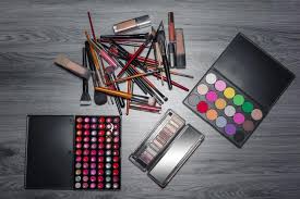 fake makeup and counterfeit cosmetics