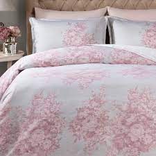 Pink Double Bedding Set With Modern And