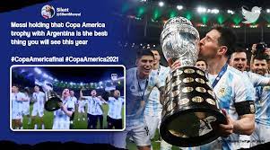Fans celebrate after Argentina beat ...
