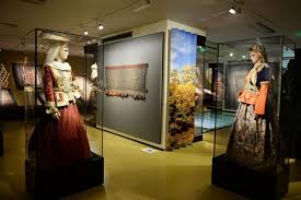 national carpet museum displays