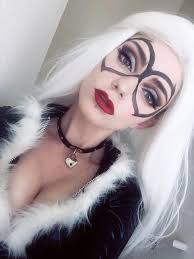 cosplay of black cat from marvel comics