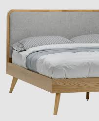 Balbina Upholstered Queen Bed