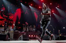 Foo fighters will launch their van tour on sunday, april 12, at talking stick resort arena in phoenix. Foo Fighters Join Forces With Vans For Limited Edition Shoes