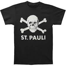 This book goes behind the skull and crossbones emblem to tell the story of a football club rewriting the rulebook. Fc St Pauli Men S Skull Tee T Shirt Black Buy Online In Andorra At Andorra Desertcart Com Productid 60591949