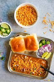 Once the oil is hot add onion, mix and saute till onion gets a light golden color. Instant Pot Misal Pav Sprouts Curry Pressure Cooker Piping Pot Curry
