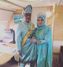 Malaysian queen expresses love for turkish art, culture. Kur4ng Ajar B1adab Dan Tidak Sopan Tolong Hormati Saya Tunku Azizah Berita Kopak Media