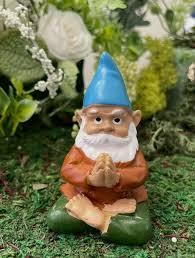 Trulivig Mini Garden Yoga Gnome Blue