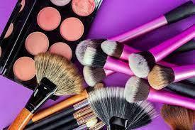 5 makeup tools that will make your life