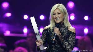 Helene fischer is a german singer, entertainer, television presenter and actress. What Is German Pop Star Helene Fischer S Recipe For Success Music Dw 12 05 2017
