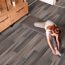 waterproof luxury vinyl plank flooring