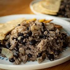 gallo pinto costa rican rice and beans