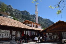 Pazari i Krujës, destinacioni unik për vizitorët vendas dhe të huaj