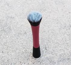 real techniques stippling brush