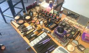 insute of professional makeup