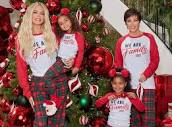 Khloé Kardashian, Kris Jenner, True & Dream Wear Matching Holiday ...