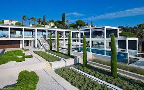 luxury modern villa on cap d antibes
