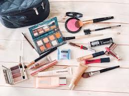 what to take in your travel makeup kit