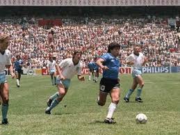Последние твиты от diego maradona jr (@diegomaradonajr). Copa America Pays Spectacular Tribute To Diego Maradona At Stadium Ahead Of Argentina Vs Chile Match Watch Football News